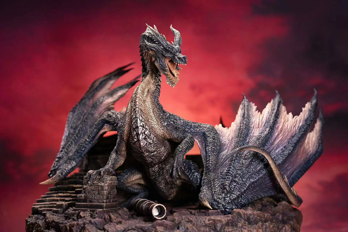 only one left ! In stock Dragon Frontier studio Monster Hunter World Millaboreus Resin Statue